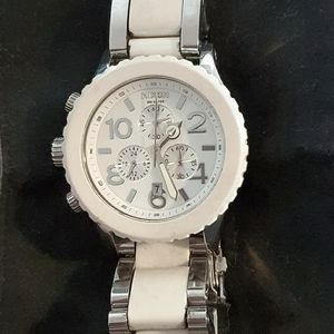 Nixon Watch